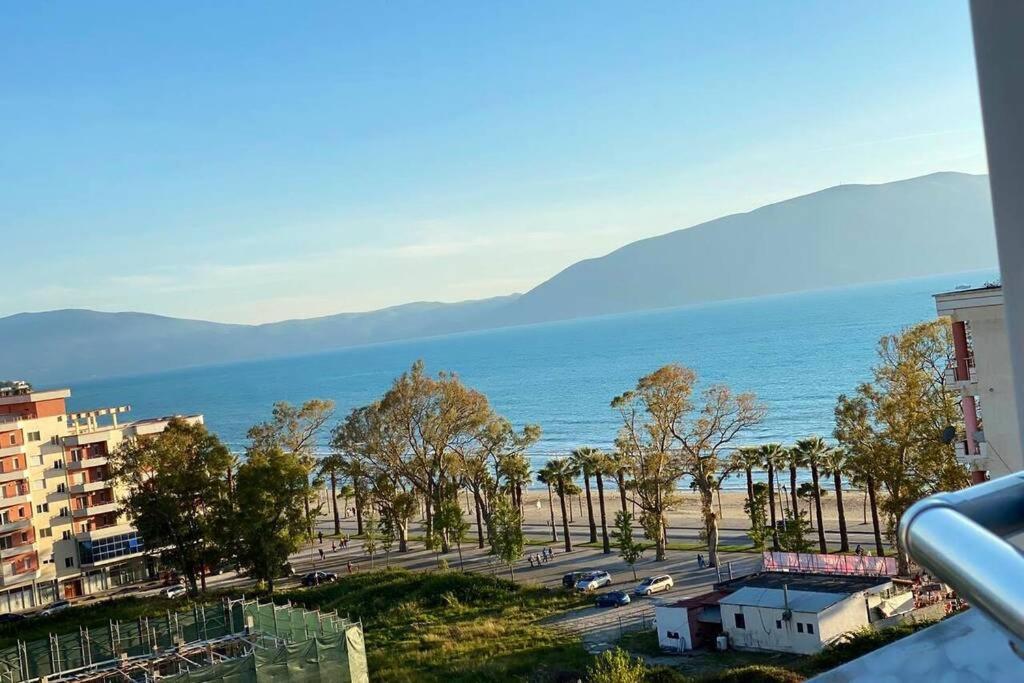 Sea Scape Apartment Вльора Екстер'єр фото